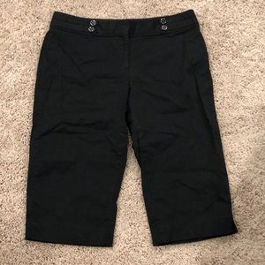 🟣White House Black Market Capris size 10🟣